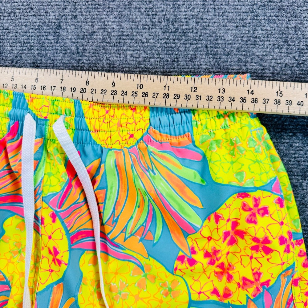 Chubbies Men's M 5.5" Mesh Lined The Hooligans Pineapple Swim Trunks Blue Neon - Picture 8 of 12
